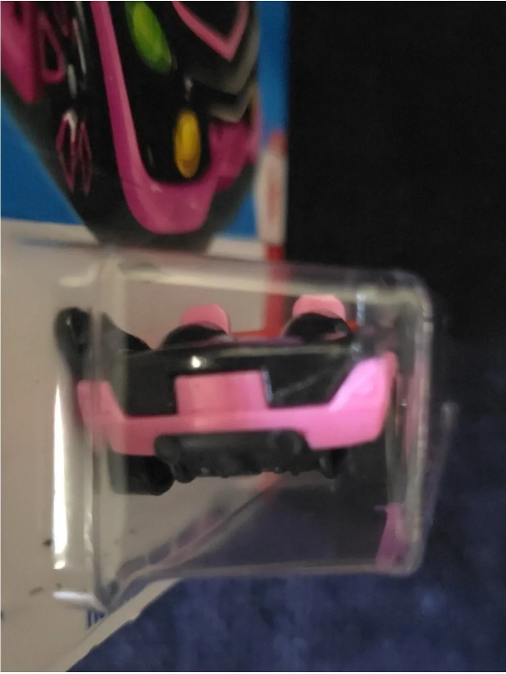 Hot Wheels x Mattel Monster High Ghoul Mobile - Black & Pink